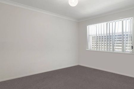 Modern and secure unit - Photo 5