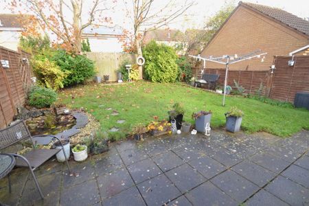 3 bedroom terraced house to rent - Photo 4