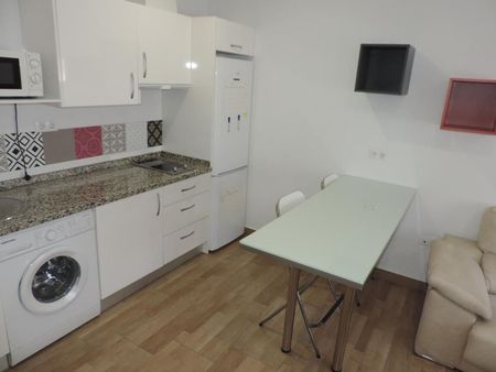 Alquiler de piso en Calle Lucientes, 12 - Photo 5