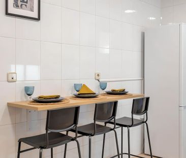 Calle de Fernández de los Ríos, Madrid, Community of Madrid 28015 - Photo 2