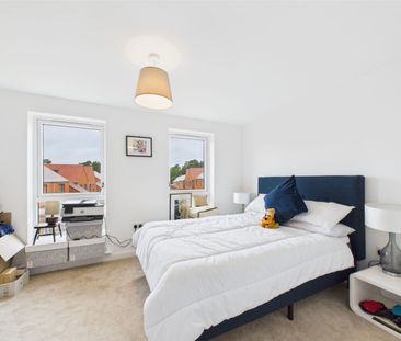 3 Bedroom - Photo 4