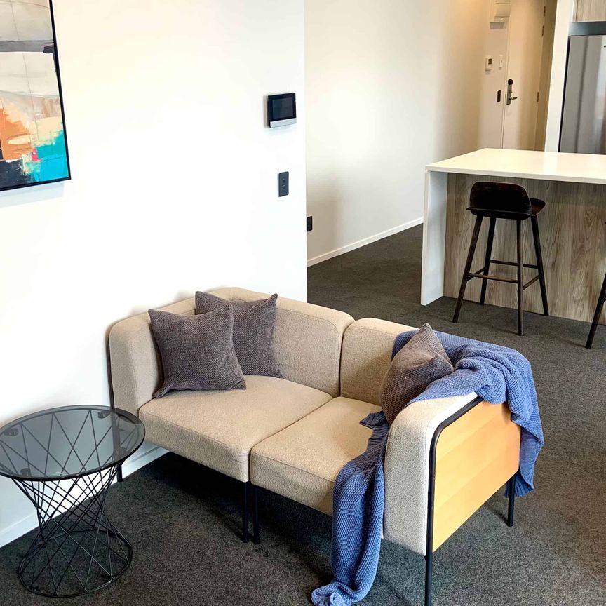 Executive Fully Furnished Apartment in Stylish Whitewood Complex - Photo 1