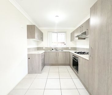 Modern Comfort in a Quiet Airds Locale - Photo 2