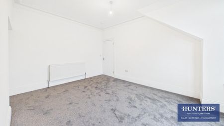 4 bedroom House To Let Total Size: 1205 SQ FT - Photo 2