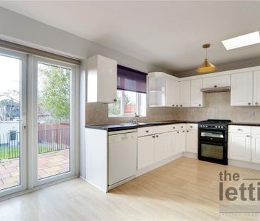 4 bedroom semi-detached house to rent - Photo 1