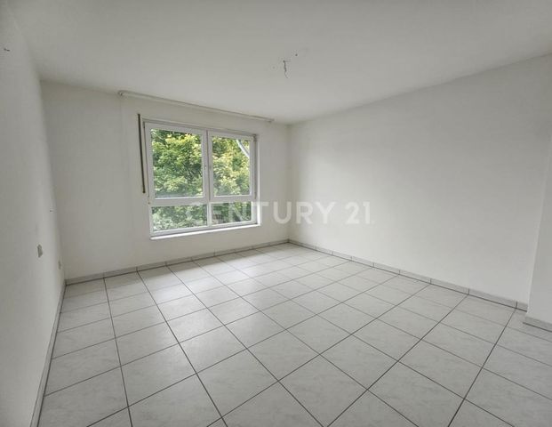 Komfort und Charme: Modernes Wohnen mit Balkon - Foto 1