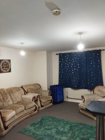 2 Bed Flat, Signet Square, CV2 - Photo 3