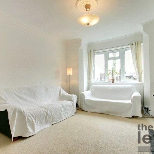 Rosemary Avenue, Enfield, Middlesex, EN2 0SR - Photo 1