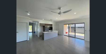 LARGE FAMILY HOME | APPLY TODAY - Photo 5