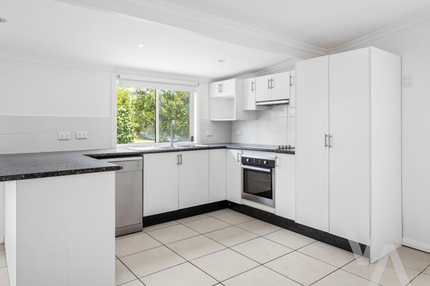 31 High Street, Morpeth - Photo 1