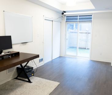 For Lease - 206 Huguenot Road, Oakville, Ontario - Photo 5