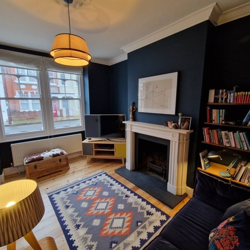 3 Bed Terraced House, Thorpebank Road, W12 - Photo 1