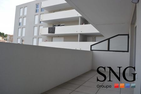 T2 AVEC BALCON ET PARKING - Photo 5