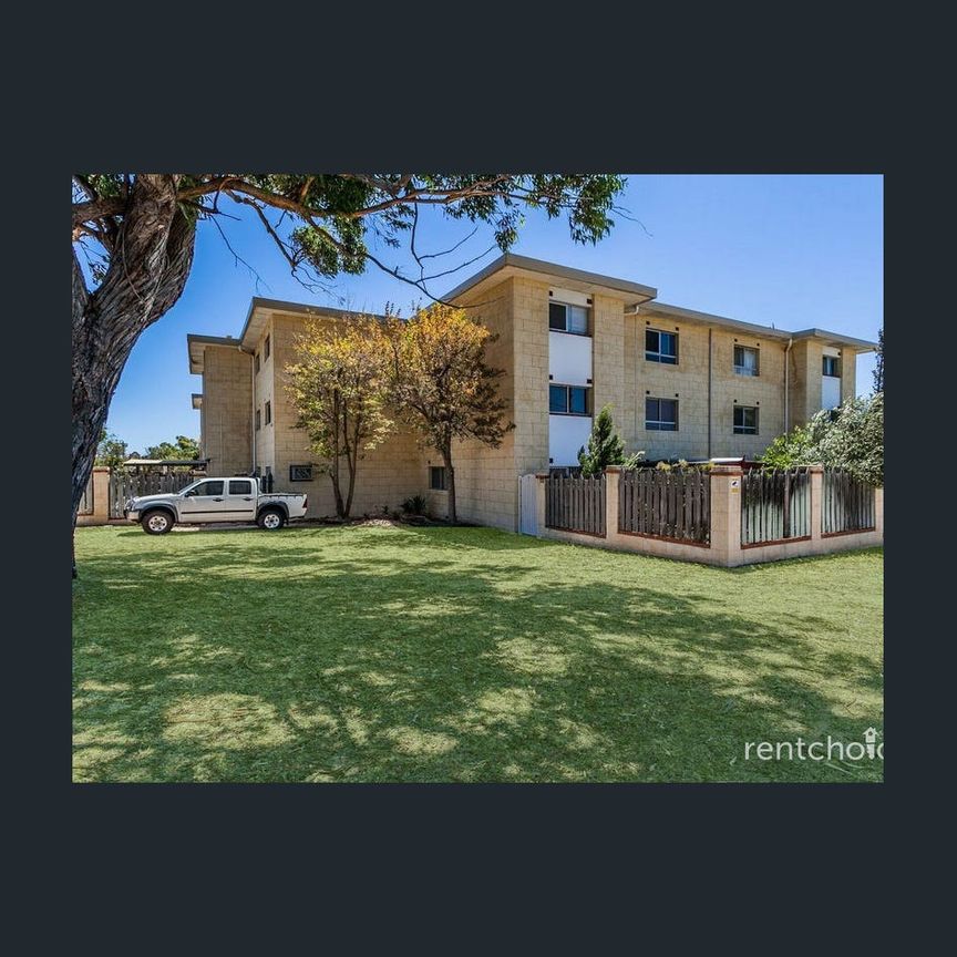 Little gem in excellent location! - Photo 2