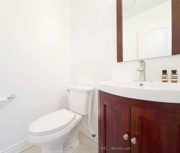 44 Addison Street #Upper - Photo 3