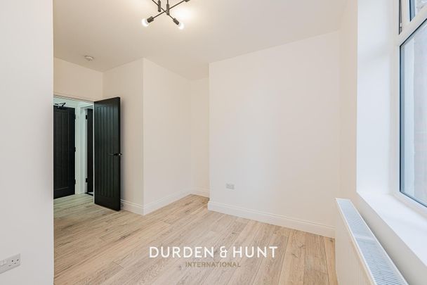 High Street, 118 High Street, Ongar - Photo 1