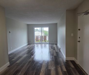 For Lease - 8800 Willoughby Drive Unit# 311, Niagara Falls, Ontario - Photo 4