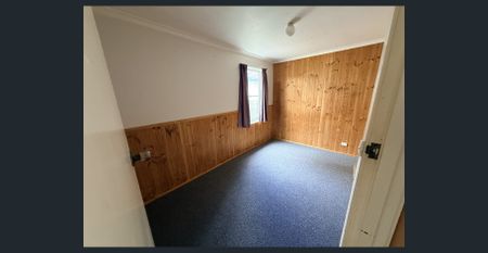 NEAT AND LOW MAINTENANCE HOME IN QUIET LOCATION - Photo 4