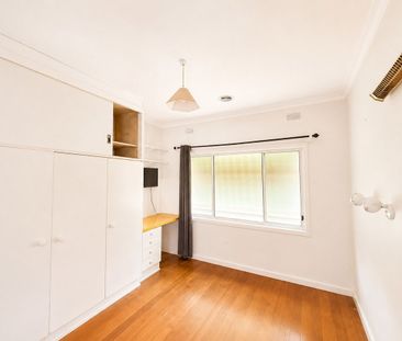 4 Bedroom Home Centrally Located - Photo 5