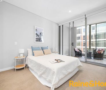 Stunning North-East Facing Modern 1 Bedroom Apartment with Direct W... - Photo 5