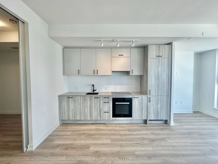 1 QUARRINGTON Lane #1110 - Photo 2