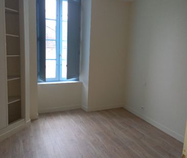 LAVAL, centre ville appt T3 de 85 m² - Photo 1