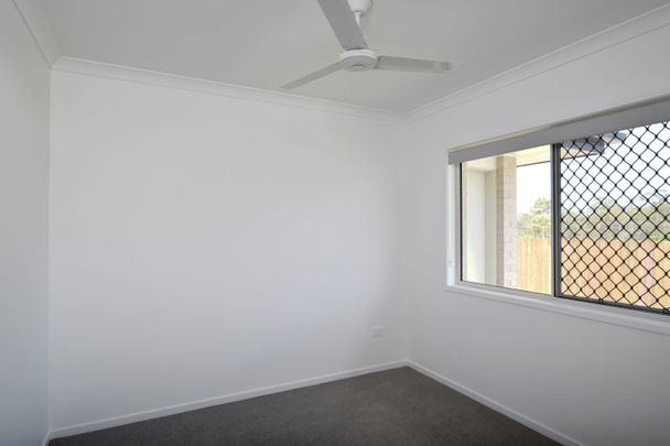 :: BREAK LEASE - In the heart of Hillclose Estate - Photo 1