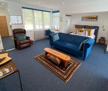 Studio Flat, Surrenden Crescent, BN1 - Photo 2