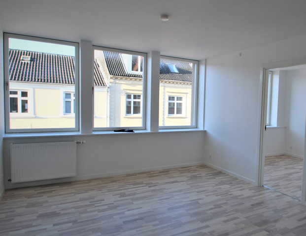 Dejlig lejlighed med central placering - Foto 1