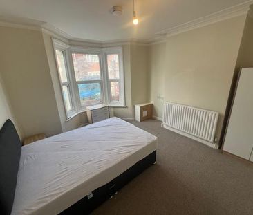1 bedroom in a house share to rent - Photo 6