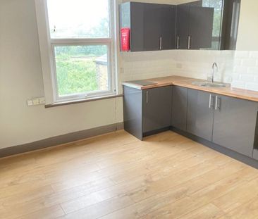 Studio Flat, Very Near Iverson Road Area, NW6 - Photo 1