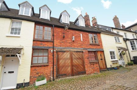 4 bedroom terraced house to rent - Photo 2