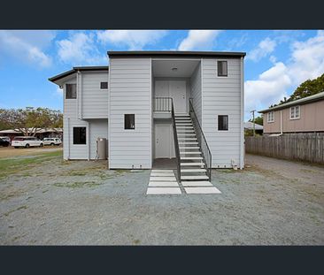 4/4 Fadden Street, Walkerston, Qld 4751 - Photo 2