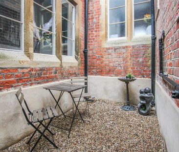 2 bedroom house to rent - Photo 2