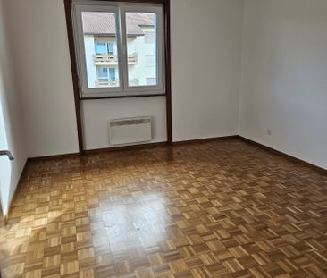 2.5 Zimmerwohnung in einer Mietliegenschaft in Belfaux - Photo 5