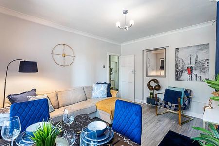 2 bedroom flat to rent - Photo 2