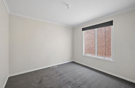 17 Queen Road, Lilydale - Photo 2