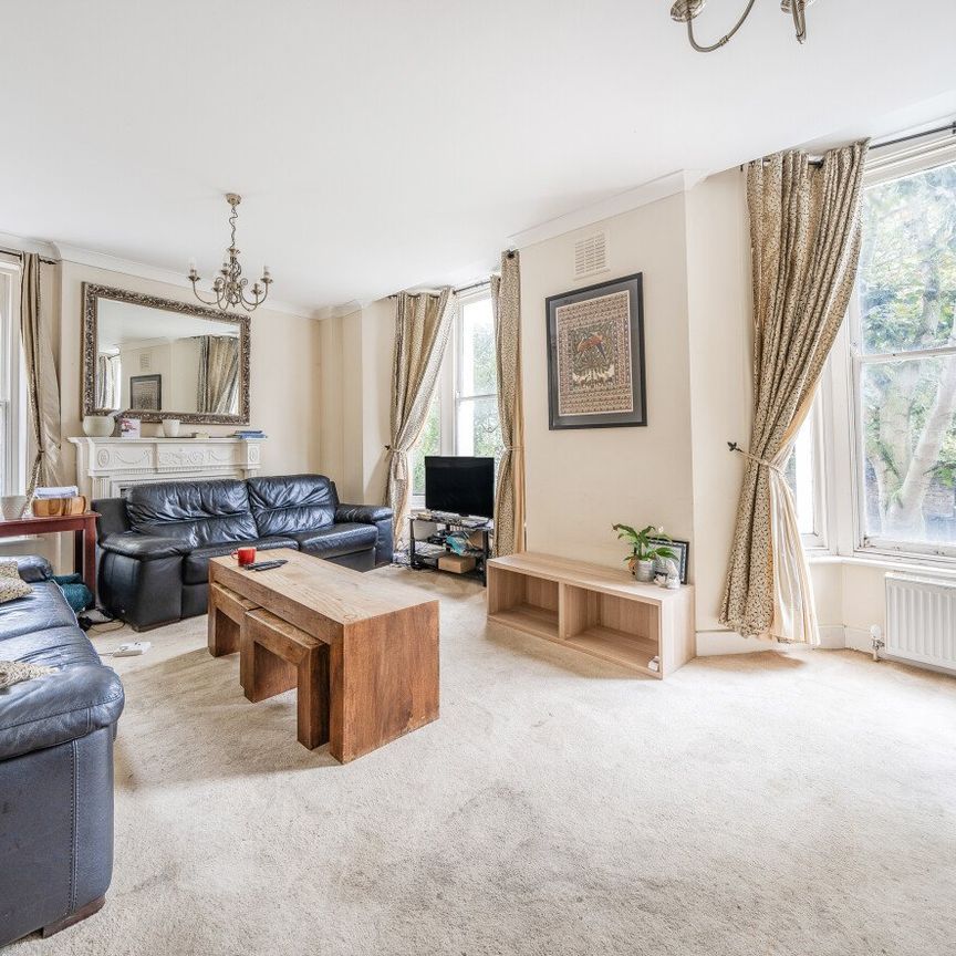 Vicarage Grove, London, SE5 - Photo 1