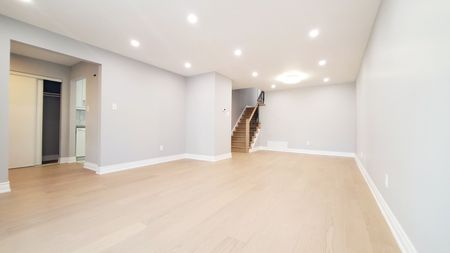 For Lease - 20 Rakewood Crescent, Toronto, Ontario - Photo 4