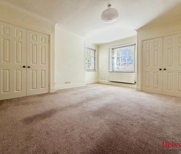 4 bedroom apartment to rent - Photo 5