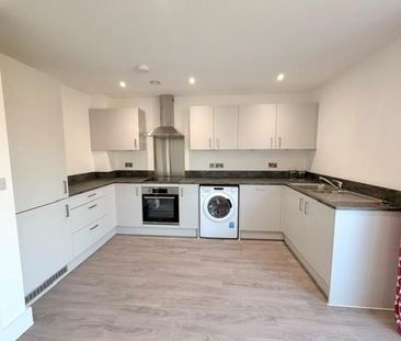 3 bedroom semi-detached house to rent - Photo 3