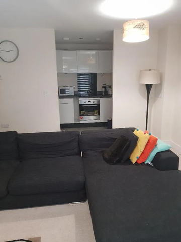 Burnikell House, Reservoir Way - Photo 3