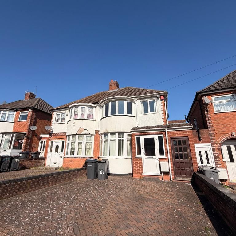 3 bedroom semi-detached house to rent - Photo 1
