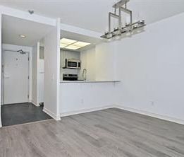 For Lease - 7 Bishop Avenue Unit# 903, Toronto, Ontario - Photo 2