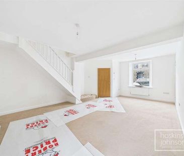 Middle Street, Pontypridd, CF37 - Photo 3