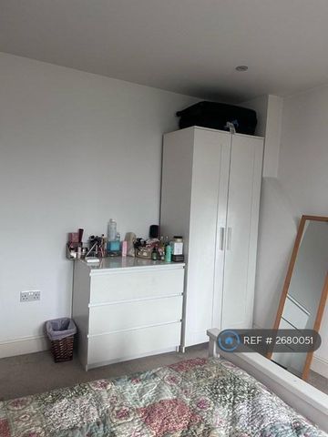 1 bedroom in a house share to rent - Photo 5