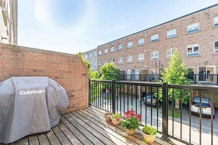 For Lease - 22 Market Garden Mews, Toronto, Ontario - Photo 3