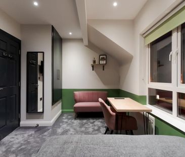 En Suite Room 4 Great Northern Street, Belfast, BT9 7FL - Photo 5