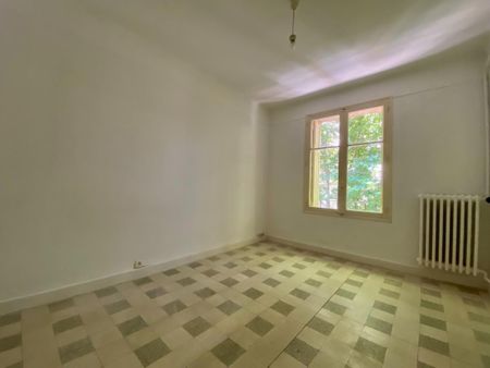 Location Appartement 3 pièces 84m² AVIGNON 84000 - Photo 4
