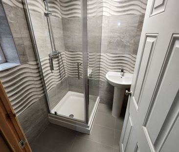 Room in a Shared House, Stratford Road, B11 - Photo 6